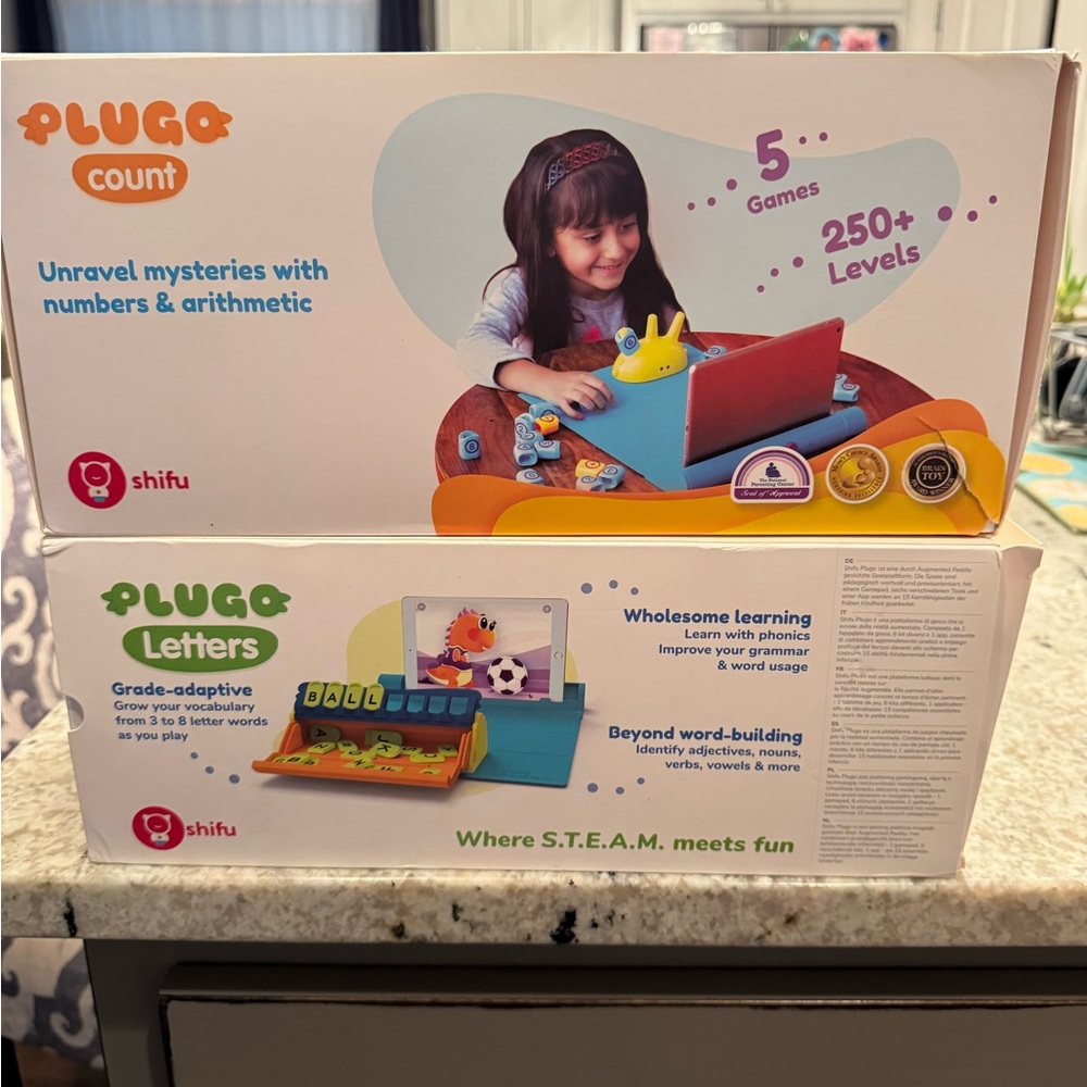 Shi by JOURNEYS Plugo Count and Letters Learning Set - Blue and Yellow